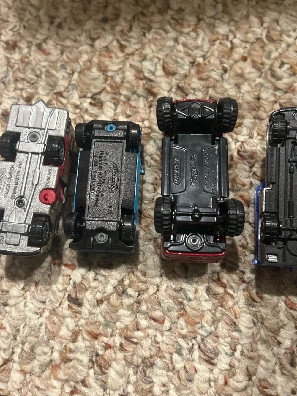 Die-Cast Toy Trucks Set - Blue and Red Mini Off-Road Vehicles